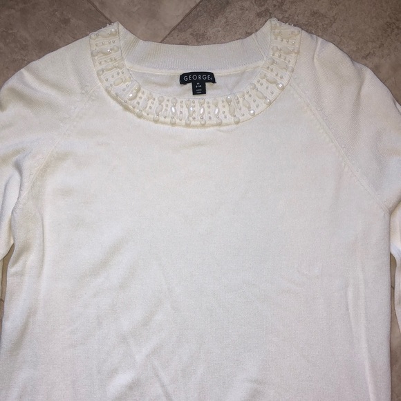 NWOT White Jewel Embellished Collar Sweater - Picture 4 of 9